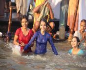 indian women kumbh snan.jpg from kumbh snan indian women bath wet nipple