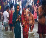 14jan2013 mulheres participam do primeiro shahi snan grande banho no rio ganges durante o festival religioso kumbh mela em allahabad no norte da india o festival tem sua origem na mitol.jpg from kumbh snan indian women bath wet nipple