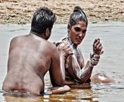 dev gogoi aravanis 41.jpg from tamil village bath in river
