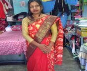bhabhi sheds clothes 043 563x577.jpg from hot bihari bhabhi exposing sexy boobs choot speaking dirty