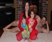 o awkward family christmas photos facebook.jpg from nudist mom and son nude beach