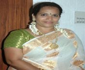 tamil 28929.jpg from mature tamil aunty wearing cloths