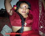 bihar aunty sari strip blouse removing housewife bra show3.jpg from bihar aunty blouse removing housewife chitra bra