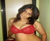 a 856.jpg from tamil aunty bra singe