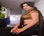 khushboo spicy 5 750931.jpg from desi mallu aunty saree chang
