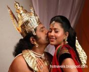 sneha getting kiss from sarathkumar 54495.jpg from sneha hot kiss