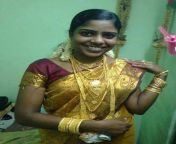 aut 01 286629.jpg from tamil village aunty videos peperonity com mobikama