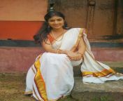 malayalam serial actress neena kurup 7.jpg from malayalam actres neena kurup hot bed scene