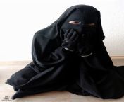 31cd0e79fda18602756057ee507681f3961cccca.jpg from niqab bound and gagged