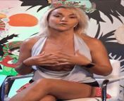 tumblr pgym2d0mt01rles7no1 250 gifv from jenny scordamaglia nude in public