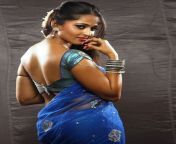 anushka shetty looks hot blue saree.jpg from anushka in blue saree oka magadu