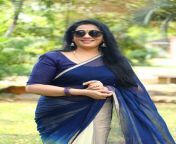 tamil actress rekha hd images in blue saree 281029.jpg from sreka tamil