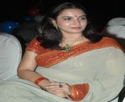 actress suganya stills pictures photos 03.jpg from tamil actress suganya soothu massage sex