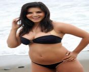 sunny leone hot in bikini 9 650.jpg from sine leun xxx comause wife with bachler com for rent boydian