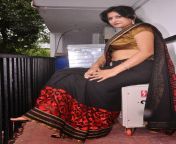 kushboo hot photos in saree 10.jpg from indian aunty puk