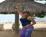 desigirlsaunties blogspot com 283129.jpg from aunty wet in goa beach