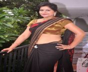 kushboo hot photos in saree 6.jpg from real life desi aunties navel show sexy photo