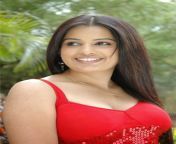 actress roopa kaur hot cleavages and navel show stills 3.jpg from roopa kaur hot photos