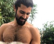 vijay deverakonda shirtlesslong 1024x768.jpg from actor vijay gay sex