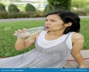thai pregnant mom was drinking water garden good health 57556854.jpg from thailand mom