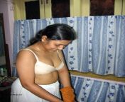 289 1000.jpg from bengali boudi changing bra panty