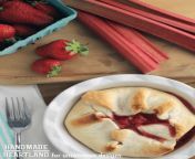 strawberry rhubarb pie.png from rubar