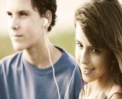 1200px teens sharing a song.jpg from 16 old fast taim se