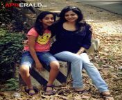 sunitha with daughter.jpg from singer sunita of jeans
