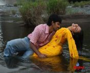 mittai 020.jpg from tamil movie mittai hot navel kiss