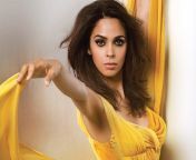 watch video mallika sherawat makes a shocking confession about a ridiculous demand made by a director that irked her.jpg from mallika sherawat boo