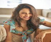 rakul preet singh is all smiles in stunning photo dons floral crop top and pants 2 jpeg from rakul all