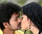 23 1422018536 liplock2.jpg from new tamil hot kissing hot video in bed room