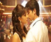 priyanka chopras best kisses in bollywood movies 3 920x518.jpg from prianka chopara kissi