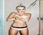 rs 125618 20130922 mileyspread x500 1379973255 61f25eac 93d0 4046 a533 20ed14ff4ed4 jpgw660 from non nude pt models fucking