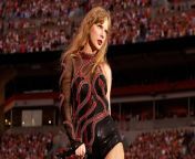 taylor swift fans ai jpgcrop11px12px1789px1009pxresize1600900 from taylor swift nude leaked