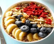 fully loaded quinoa breakfast bowl exps thsum18 190303 b02 02 7b.jpg from proper breakfast