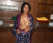 hot big boobs of women in saree.jpg from tamil aunty deep cleavage nude
