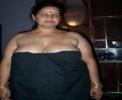sexy aunty bra back for hd pic.jpg from aunty ki chudsi kahani
