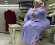 5c0cb04eee9f05923a8aa98ecbd4e01e.jpg from big booty arab lady in tight satin dress slow