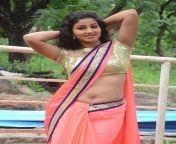 6285debadb99664059227627067aa77e.jpg from hot desi showing outie navel and cleavage in shared taxi