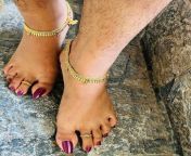 e208838b3cac31a0f35ec172712af771.jpg from indian aunty leg feet chain toe ring photo