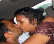 2f09180679373cb634180eec7de003ec.jpg from indian aunty lips lock kiss scene