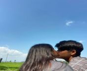 2cb22c3ae7a4f76788dcb1833f91c66a.jpg from desi couple kiss and rom