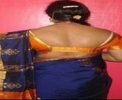 32d3870cf67a75ce3265d54cf2c0bb7a.jpg from aunty saree back view