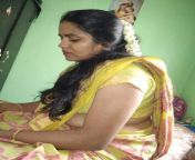 a6810d82ae1c723b810a6073c27ec89b.jpg from tamil aunty saree removed mulai sappum small sex