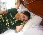 afa6ba7b9f64074b157c5cb622841f8b.jpg from desi aunty sleeping saree desi ka