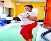 fd2a6975bbe2367769aa39863855608b.jpg from indian aunty leggings yoga pant