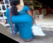 abefb233dfc09838f2572d5e93e402ac.jpg from indian aunty lifting saree showing se