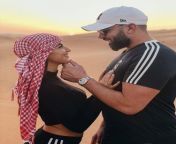 46d169405d2ab3d0a07913bb587970de.jpg from amateur arab couple fuck in car