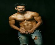 9db27076d34b1a20c4f011d507aa790b.jpg from indian male muscular body